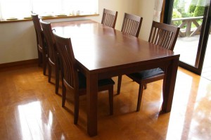 6人用のダイニングセットの買取実績です。