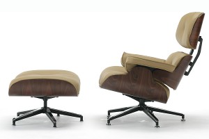 西宮市にてデザイナーズ家具のお買取|チャールズ&レイ・イームズ「ラウンジチェア&オットマン」の買取実績