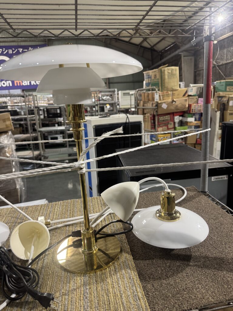（買取　家電　兵庫）兵庫県西宮市のお客様より、Louisu Poulsen（ルイスポールセン）のPH3/2の照明をお買取りいたしました。